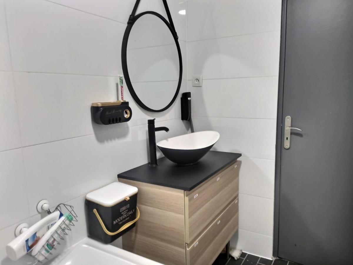 Ch Privee 18M - Canape - Netflix - Appart 120M Woippy エクステリア 写真